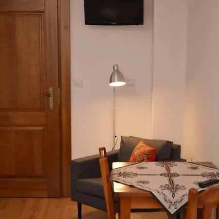 ホームステイ Strzelecki Dworek ビャウカ