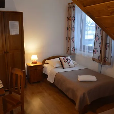 ホームステイ Strzelecki Dworek *