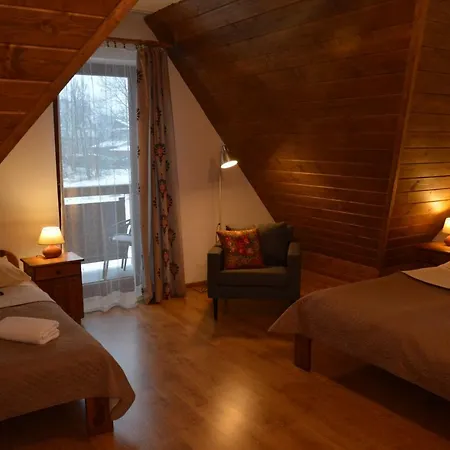 ホームステイ Strzelecki Dworek