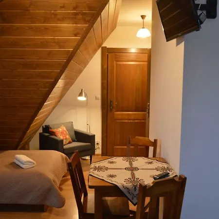 ホームステイ Strzelecki Dworek