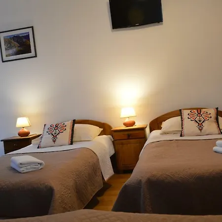 Strzelecki Dworek ホームステイ ビャウカ